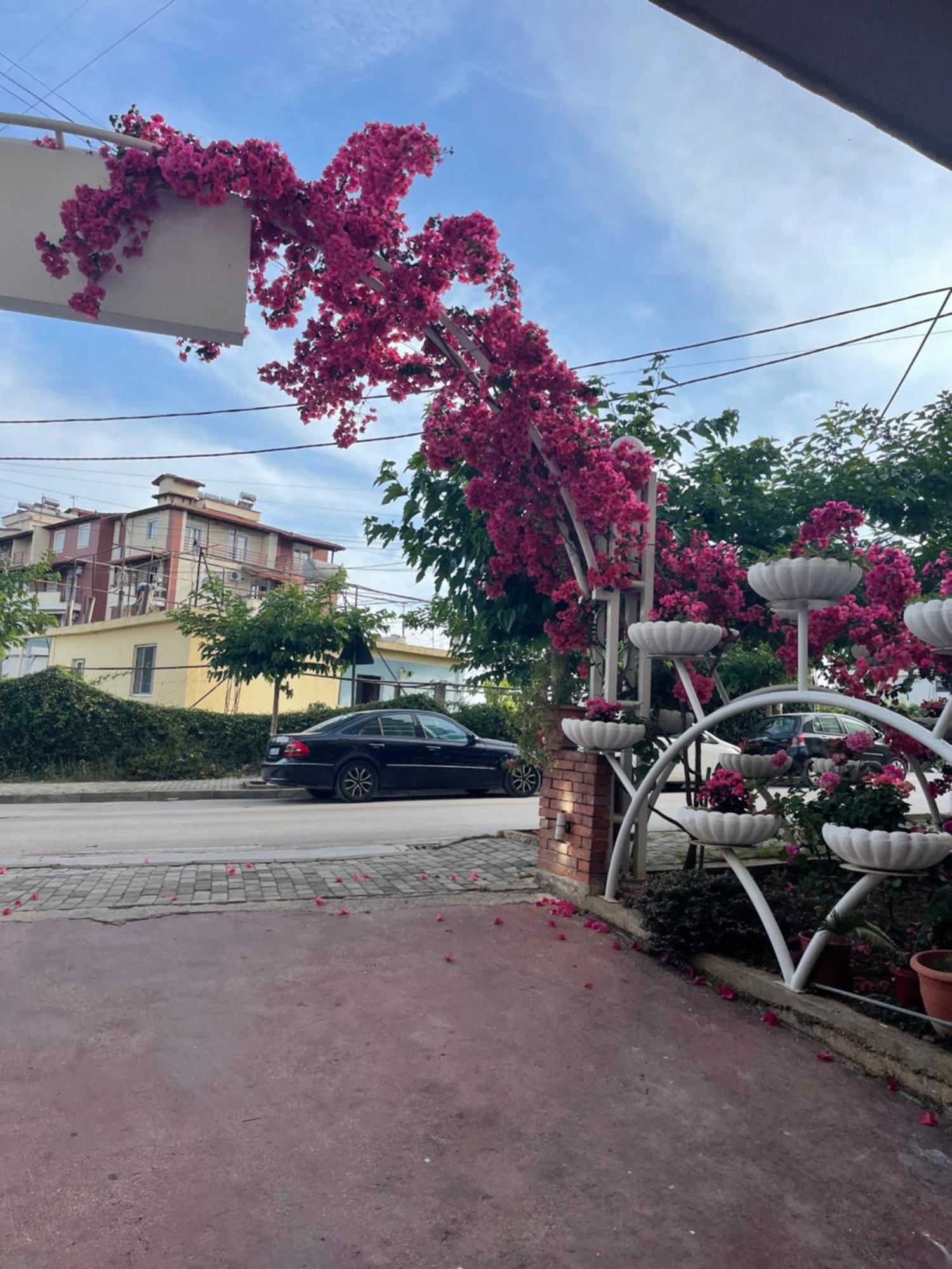 Sunrise Luxury Apartment Sarandë