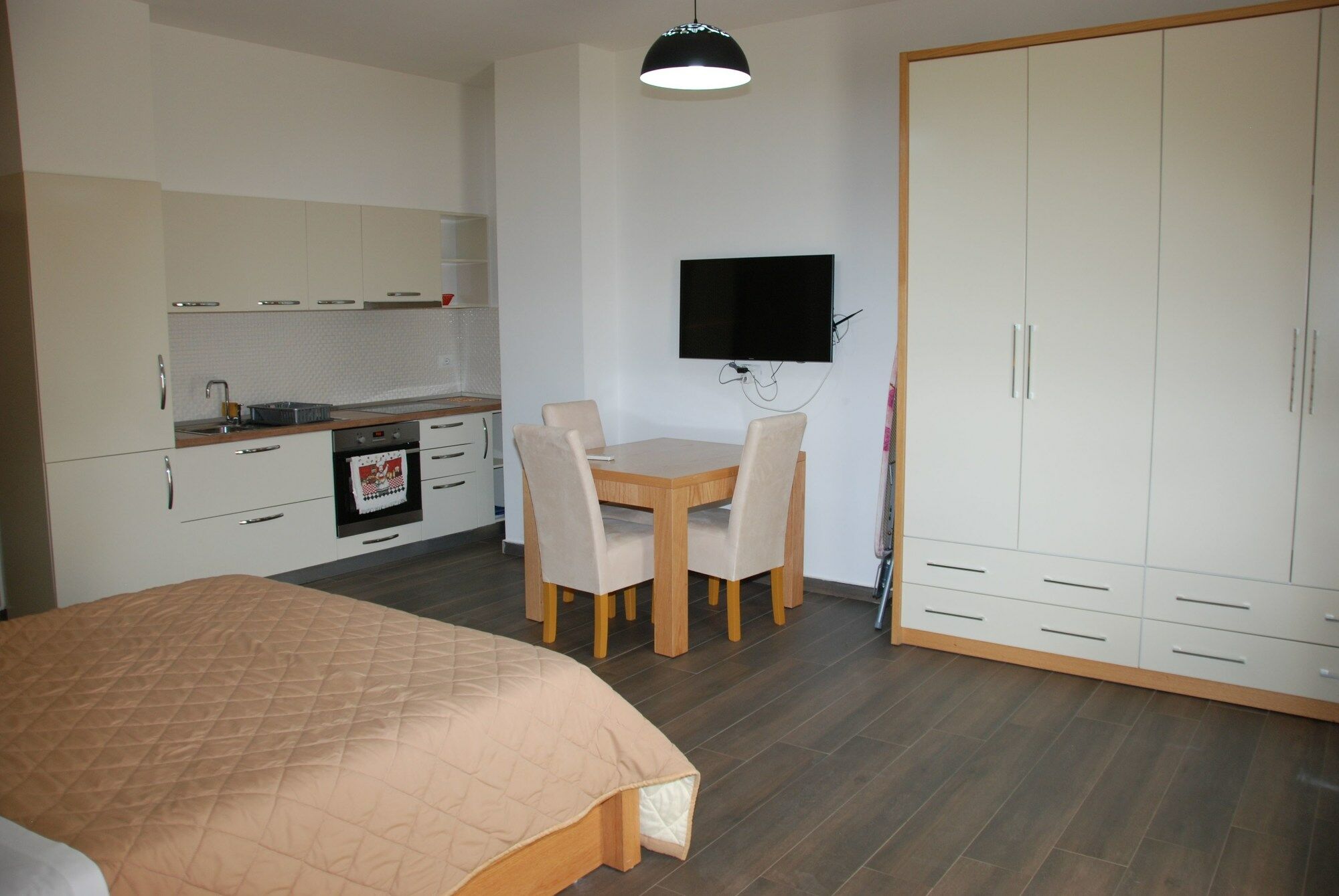 Sunrise Luxury Apartment